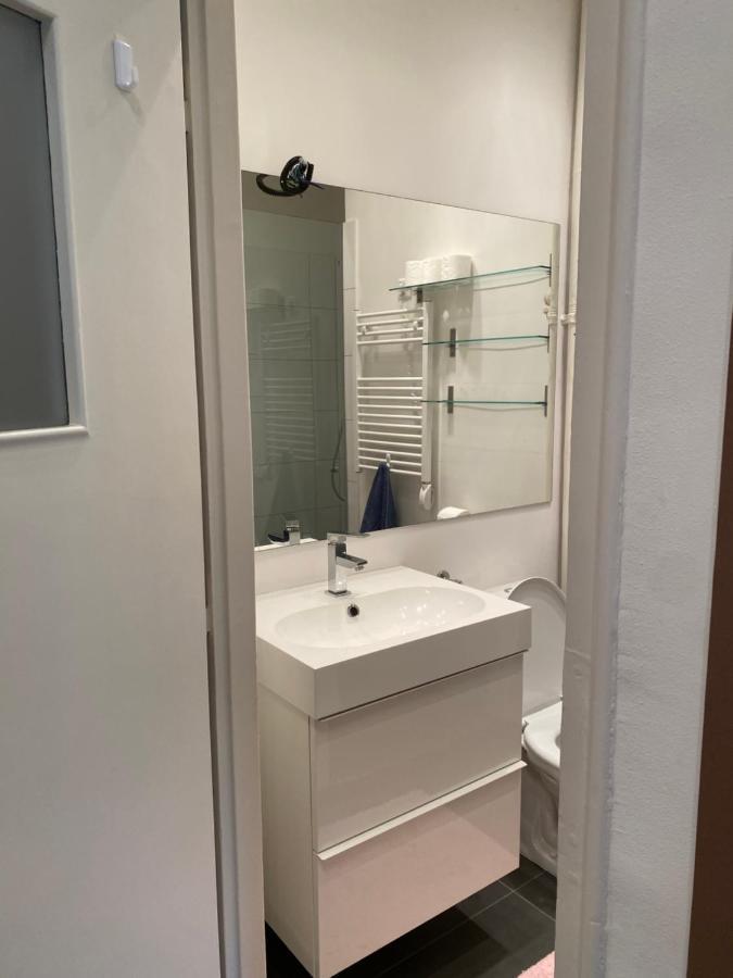 בודפשט Blue Port Apartment In Ujlipotvaros With Free Parking מראה חיצוני תמונה